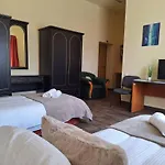 Esely Apartmanhaz アパート *