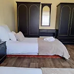 Esely Apartmanhaz *